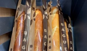 « Ça nous casse ! » : la baguette à 29 centimes de Leclerc plaît aux consommateurs mais énerve les boulangers