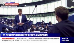 "Vous resterez le Président de l'inaction climatique": Yannick Jadot fustige Emmanuel Macron devant le Parlement européen