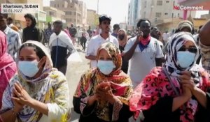 Un manifestant tué dans de nouveaux défilés anti-putsch au Soudan