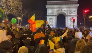 CAN 2022 : de Dakar à Paris, les Sénégalais célèbrent leur victoire historique