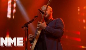 Alt-J play 'In Cold Blood' live | VO5 NME Awards 2018