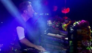 NME AWARDS 2016: COLDPLAY - VIVA LA VIDA - LIVE