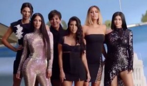 Kim Kardashian et sa famille ont 10 ans à la télé ! Voici leur bande annonce qui décoiffe !