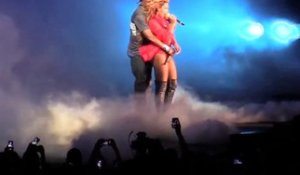 Exclu Vidéo : La performance de Jay-Z et Beyoncé sur "Drunk In Love" pour leur "On The Run Tour" !