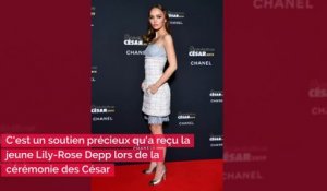Johnny Depp s'est rendu incognito aux César pour soutenir sa fille Lily-Rose