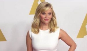 Vidéo : Reese Witherspoon sur le tapis rouge de l’Academy Awards Nominees Luncheon