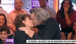 Zapping 17/10 : Nicolas Rey embrasse Roselyne Bachelot sur la bouche