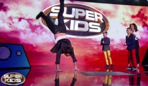 Philippe Candeloro fait une démo de breakdance dans SuperKids