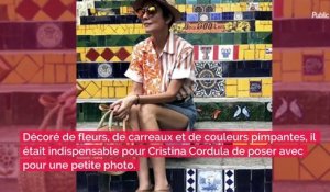Cristina Cordula assise dans une jupe ultra fendue : Oups, elle manque d’en dévoiler un peu trop !