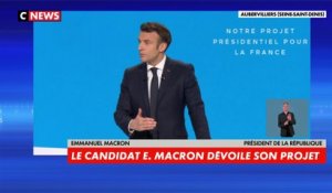 Emmanuel Macron : «Le projet que je souhaite vous présenter aujourd’hui c’est à la fois le fruit d’une cohérence.. […] et il est évidemment ancré dans le moment qui est le nôtre»