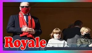 Albert de Monaco emmène ses enfants Gabriella et Jacques à un match de football sans Charlene