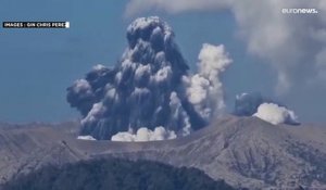 Philippines : éruption du volcan Taal, évacuation de milliers d'habitants