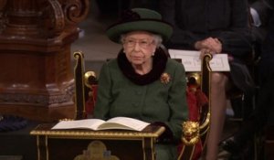Les images de la première apparition en public d'Elizabeth II depuis 6 mois
