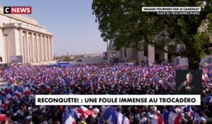 Une foule immense au meeting d'Eric Zemmour crie «Macron assassin»