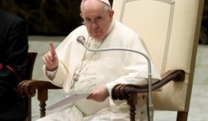 Le Pape François présente ses excuses aux indigènes après les abus de l'Église Catholique