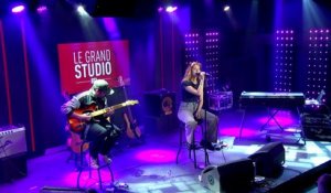 Iliona interprète "Garçon Manqué" dans "Le Grand Studio RTL"