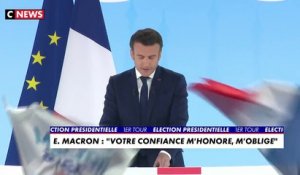 Emmanuel Macron   «J'invite nos concitoyens quelles que soient leurs sensibilités, quel qu'ait été leur choix au premier tour, à nous rejoindre. Certains le feront pour faire barrage à l'extrême droite