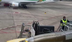 A destination de Dakar, un avion s'arrête d'urgence pour faire le plein de kérosène