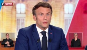 Emmanuel Macron : «Dans votre programme, il n'y a même pas le mot chômage»