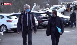 Burkini à Grenoble : Laurent Wauquiez menace Eric Piolle de couper les subventions de la région