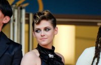 Cannes : Kristen Stewart n'a pas compris la réaction du public pour le film "Les Crimes du Futur"