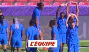 L'entraînement des Bleues en images - Foot - Euro (F)