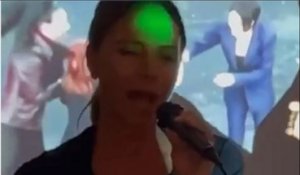 Victoria Beckham chante une chanson des Spice Girls en karaoké !