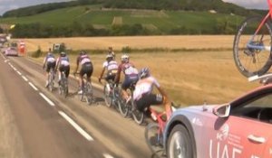 Tour de France Femmes : À deux doigts de se faire écraser, la championne d’Espagne Mavi Garcia frôle le pire lors d’une chute
