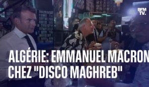 En Algérie, Emmanuel Macron échange avec les gérants de la boutique "Disco Maghreb" popularisée par DJ Snake
