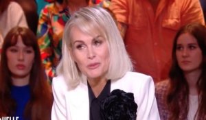 Laeticia Hallyday se confie sur David et Laura