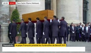 Obsèques ce matin du Pape émérite Benoît XVI: Son cercueil est entré dans la basilique Saint-Pierre pour y être inhumé - VIDEO