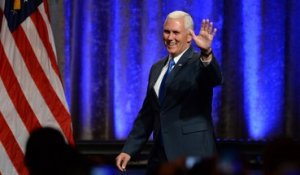 Élections américaines : Mike Pence dévoile sa candidature et affrontera Donald Trump