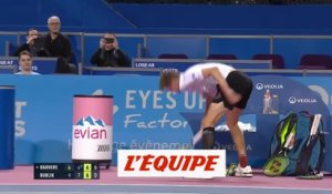 Alexander Bublik casse trois raquettes de suite ! - Tennis - ATP - Montpellier