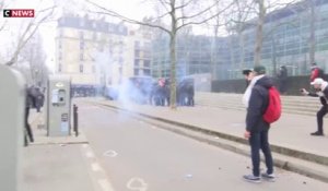 Paris : des violences ont éclaté en marge de la manifestation du 7 mars