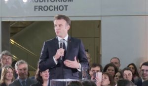 Jeux olympiques de Paris 2024: Emmanuel Macron appelle à être "au rendez-vous" de la "durabilité" et de la "sécurité"