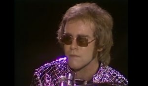Elton John - Mona Lisas And Mad Hatters