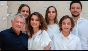 Reine Rania de Jordanie, une jolie photo de famille pour la fête de Mères partagée sur les réseaux