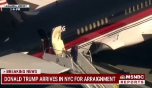 Inculpation aujourd'hui de Donald Trump - Folie des chaînes de télé hier soir pour son arrivée à New York avec des images filmées depuis des hélicoptères et même un bateau !