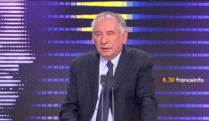 "Le président doit tirer les leçons" de cette séquence, estime François Bayrou