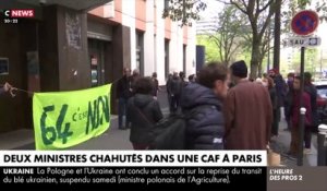 Le Ministre des solidarités se retrouve bloqué dans une Caisses d'Allocations Familiales à Paris, par des manifestants contre la réforme des retraites