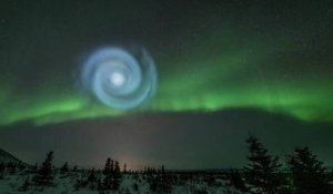 Une mystérieuse spirale bleue est apparue dans le ciel de l'Alaska