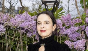 Amélie Nothomb : « Je me demande comment j’ai pu survivre, comment on peut encore m’aimer après tout ce temps »