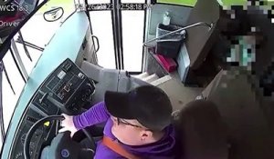 Un collégien de 13 ans sauve 66 élèves après le malaise de leur chauffeur de bus