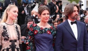 Charlotte Casiraghi attire tout les regards avec élégance au bras de son époux au festival de Cannes