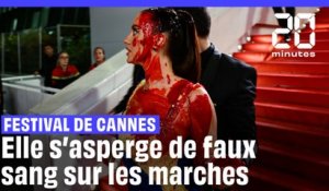 Festival de Cannes : Une femme s’asperge de faux sang sur le tapis #shorts