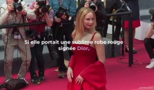 Festival de Cannes 2023 : Jennifer Lawrence en tong sur le tapis rouge