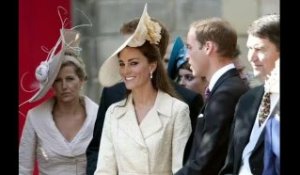 Le manteau «or» de 1 000 £ de Kate au mariage de Zara n'a «pas enfreint le protocole royal», selon