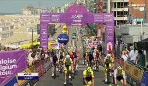 Van der Poel partait de trop loin pour croquer Jakobsen : l'arrivée en vidéo