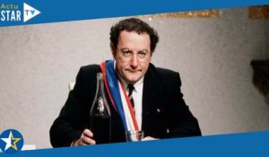 Coluche dans Hôtel du temps : ce célèbre imitateur qui lui prête sa voix