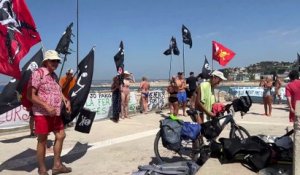 Manifestation Anti-JO aux plages du Prado